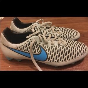 Nike Magista Cleats