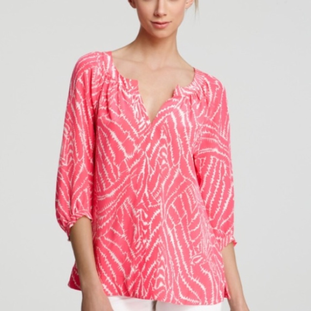 Lilly Pulitzer Moxy Top in brand new condition!