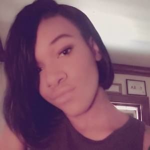 Meet your Posher, Sarina