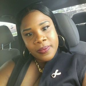 Meet your Posher, Kenahaneka