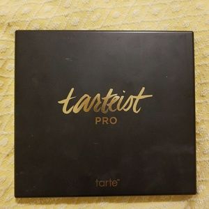 Tarte tarteist pro eyeshadow palette