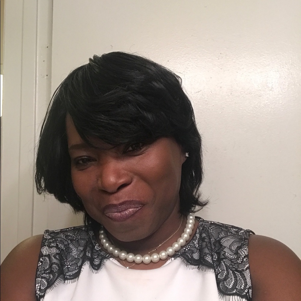 I love shopping and sharing my great finds