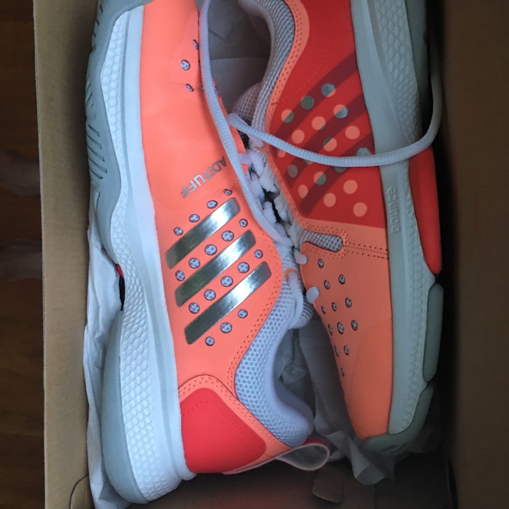 Adidas women's barricade bounce tennis 7.5