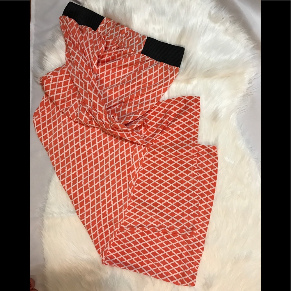 See on Model!!One Size Fits ALL FLOWY PANTS🛍💝