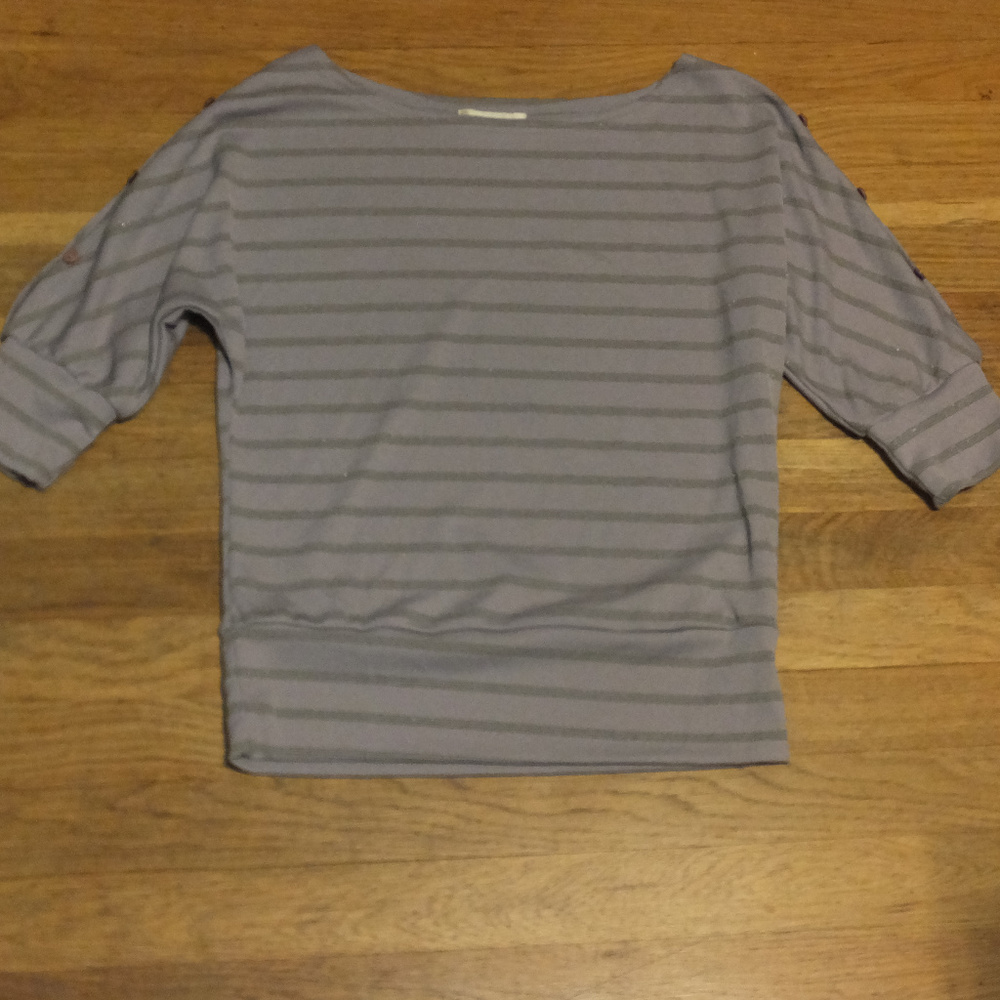 Striped Cold Shoulder Top w/ Buttoned Sleeves - Picture 7 of 8