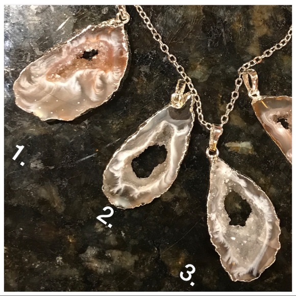 Solar agate slices w/silver electroplating w/chain - Picture 2 of 8