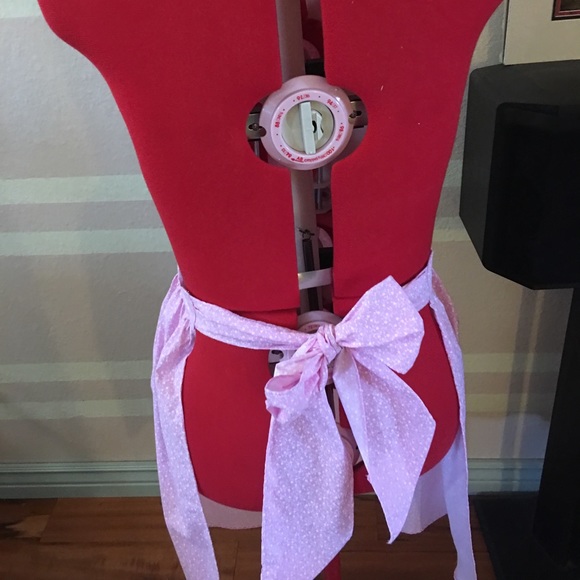 Apron - Picture 2 of 5