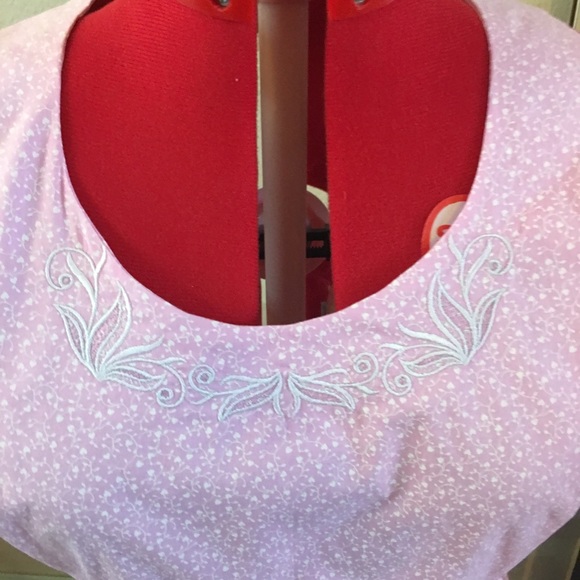 Apron - Picture 3 of 5