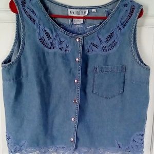 Lt Weight Denim Sleeveless Shirt With Lace Cutouts