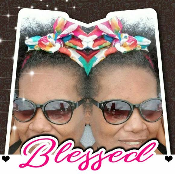 Meet your Posher, Cecelia - Picture 1 of 1