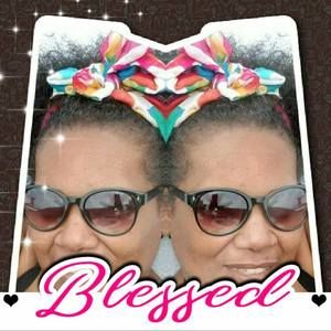 Meet your Posher, Cecelia
