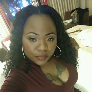 Meet your Posher, Donya