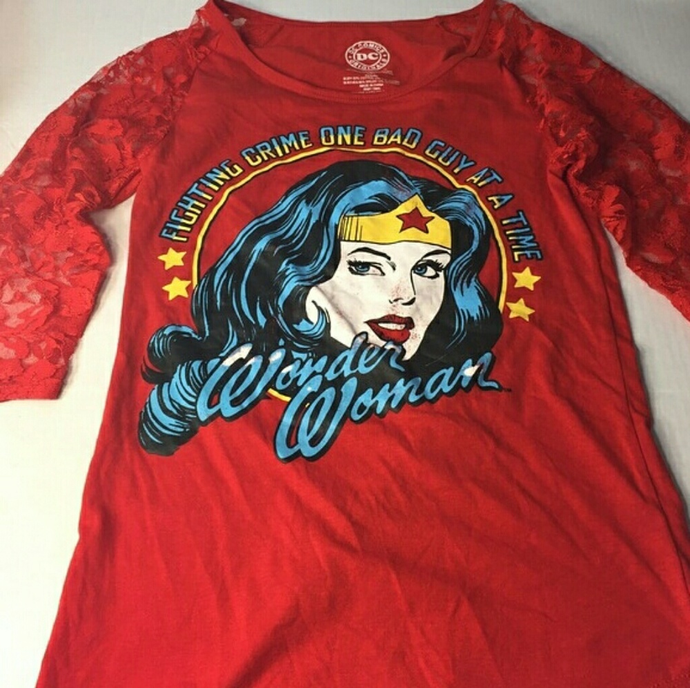 Wonder woman blouse with lace sleeves