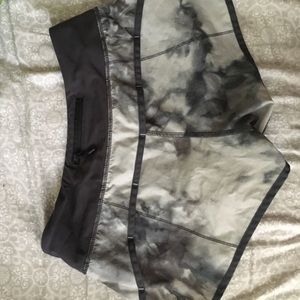 Lululemon speed shifts size 4