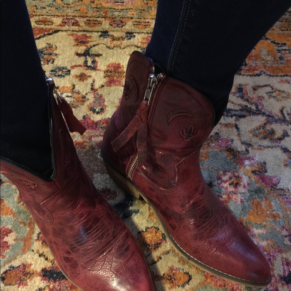 Dingo Adobe Rose Ankle Boot