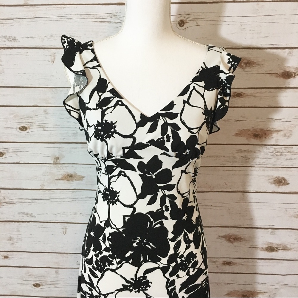 Black & White Floral Dress Calf Lngth