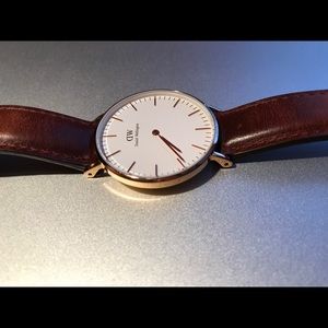 Rose Gold Daniel Wellington Watch 36 MM