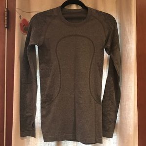 lululemon Swiftly Long Sleeve size 6