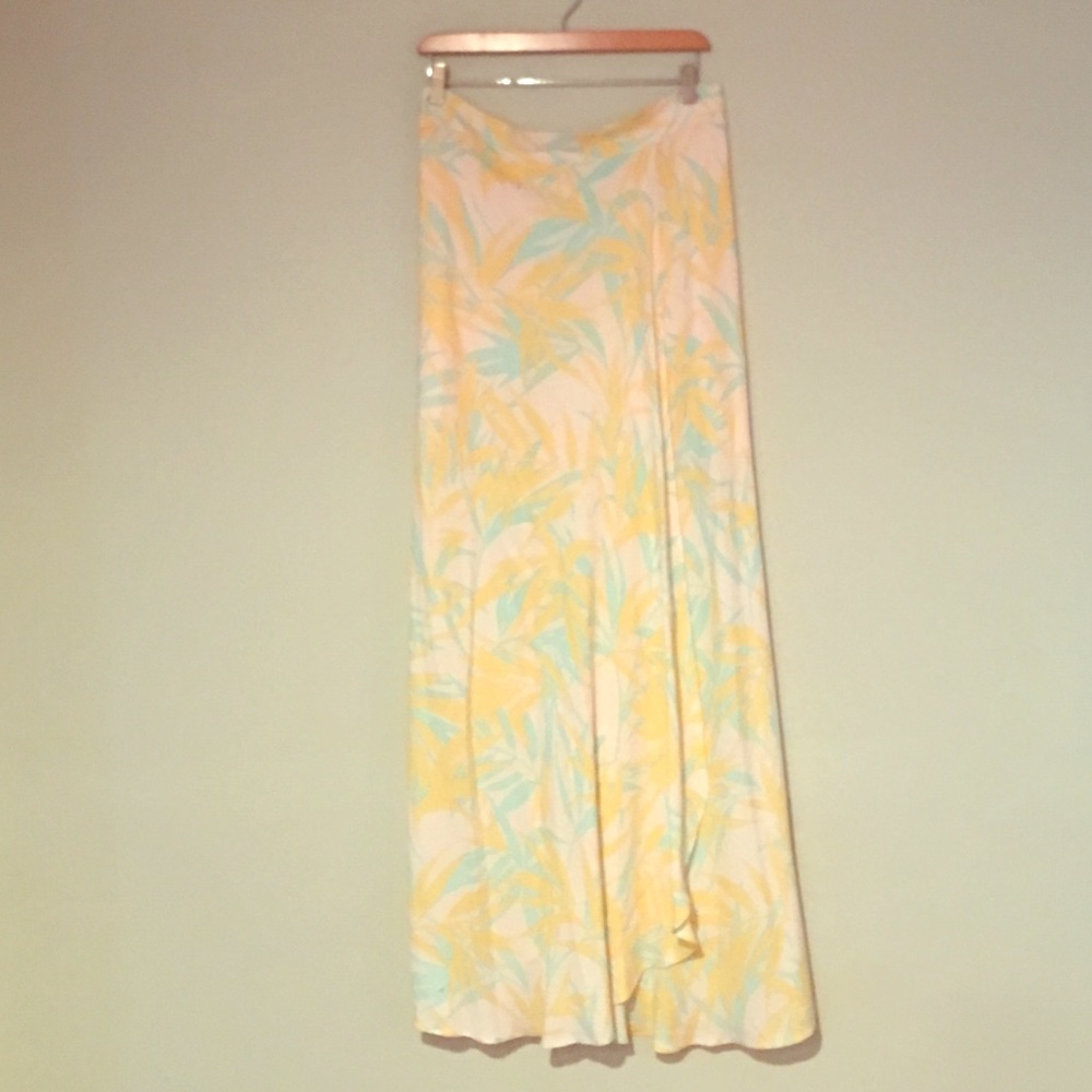 NWOT high-waisted maxi skirt
