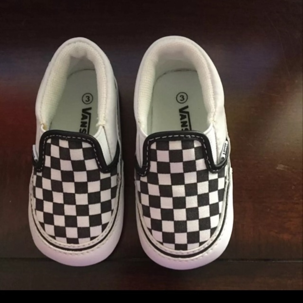 Vans crib shoes