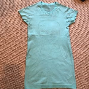 Lululemon Swiftly Short Sleeve Size 4