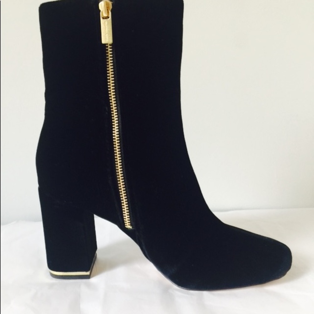 New Michael Kors Suede velvet Ankle Boots - Picture 5 of 8