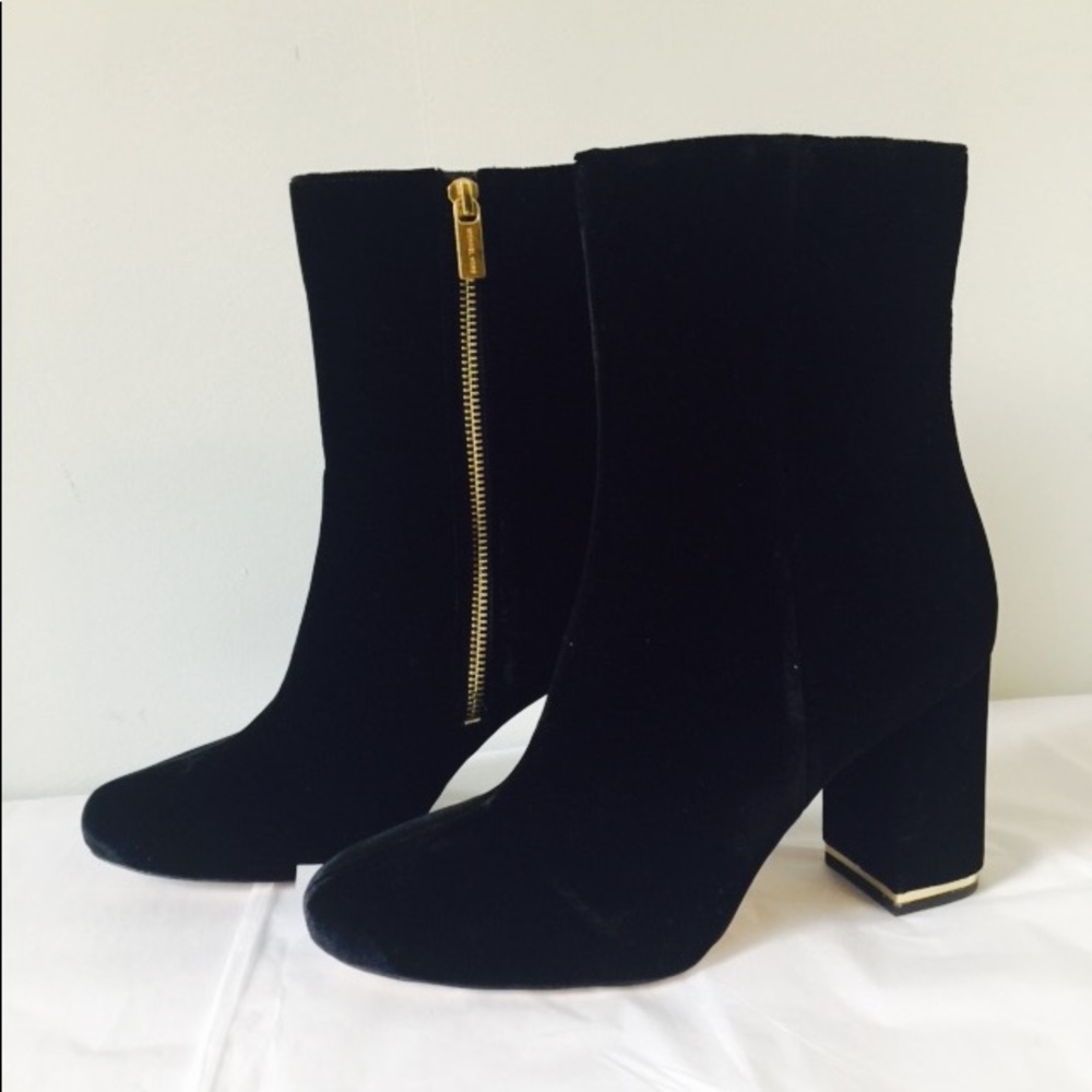 New Michael Kors Suede velvet Ankle Boots - Picture 2 of 8