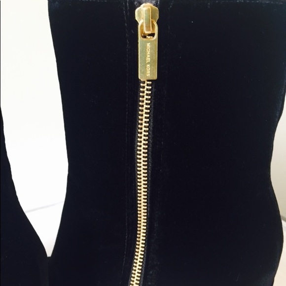 New Michael Kors  Suede velvet Ankle Boots - Picture 6 of 8