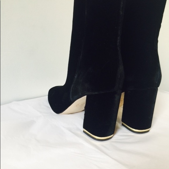 New Michael Kors  Suede velvet Ankle Boots - Picture 8 of 8