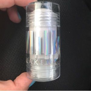 Milk iridescent makeup stick