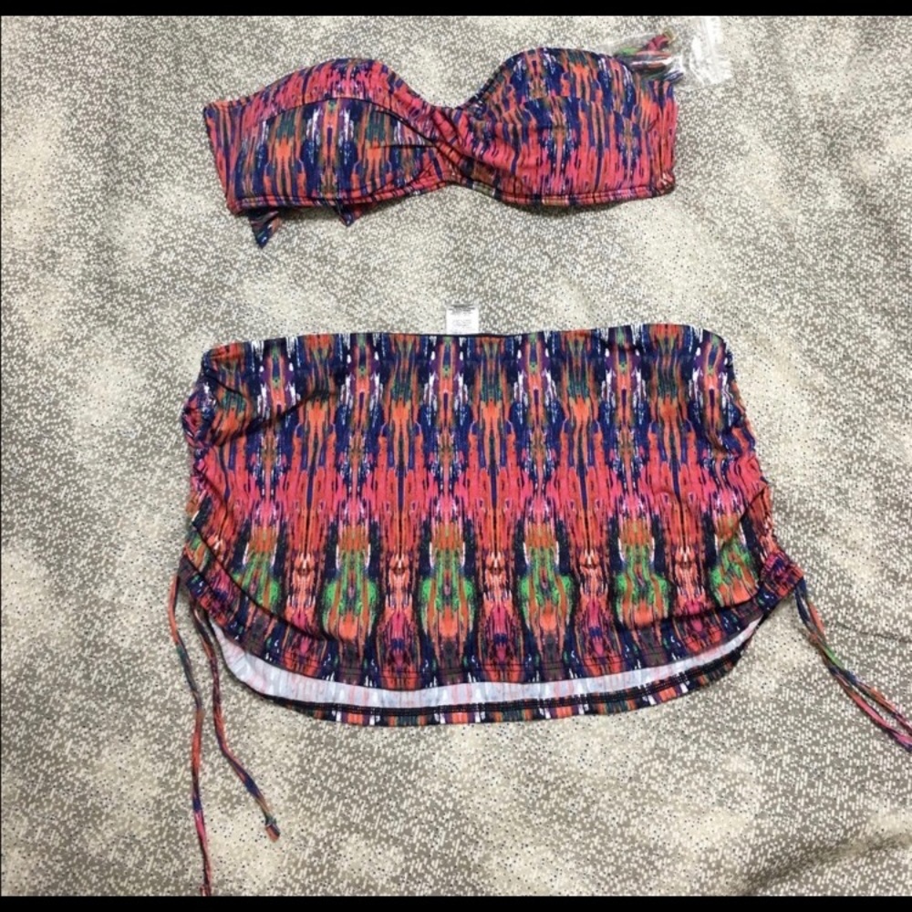 Tommy Bahama 2-Piece Swimsuit