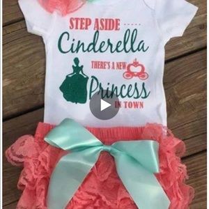 Meet your Posher, Danielle