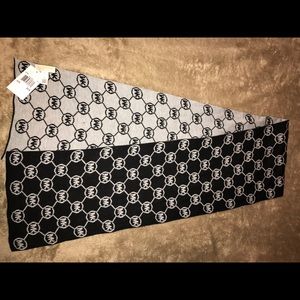 MK scarf