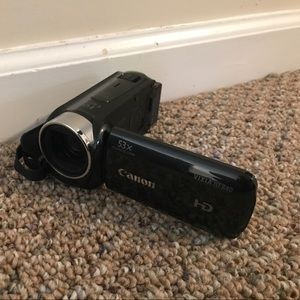 Canon Vixia HFR40 Film Camera