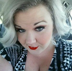 Meet your Posher, Jillian