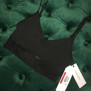 🎊NWT🎊 CALVIN KLEIN  BRA