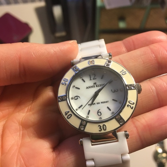 4 WATCH BUNDLE!!!! Ann Klein,Nine West,DKNY (with box) - Picture 4 of 6