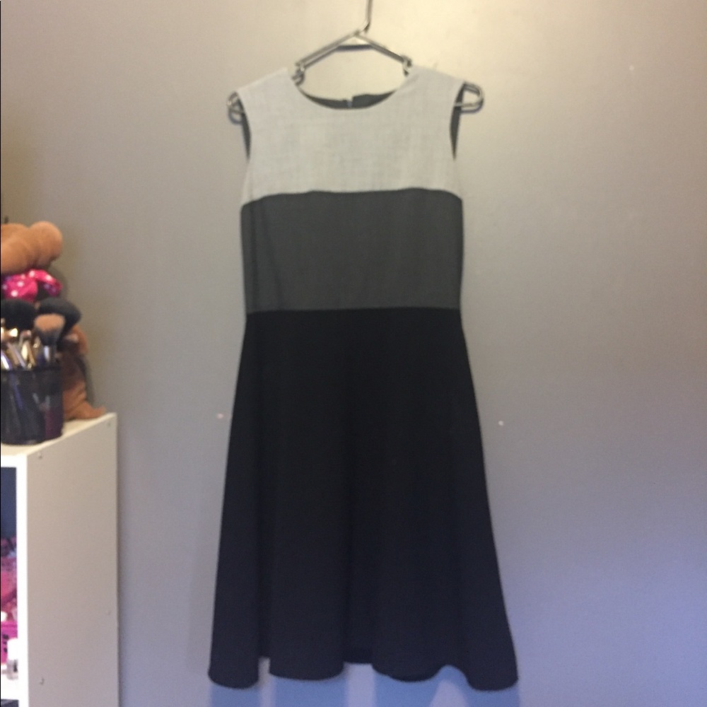 Grey&Black color block Calvin Klein dress. Size 6
