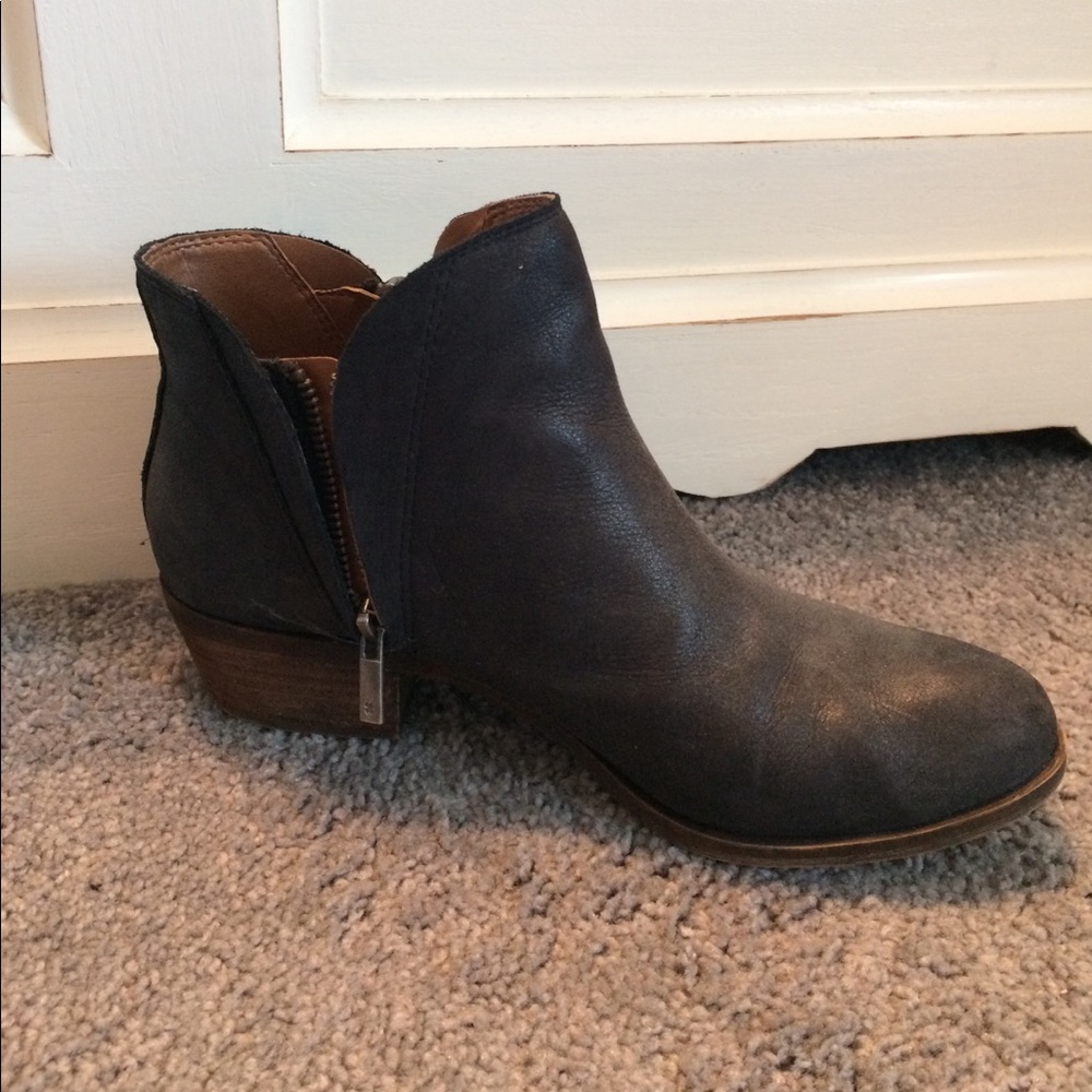 lucky brand Brenon booties