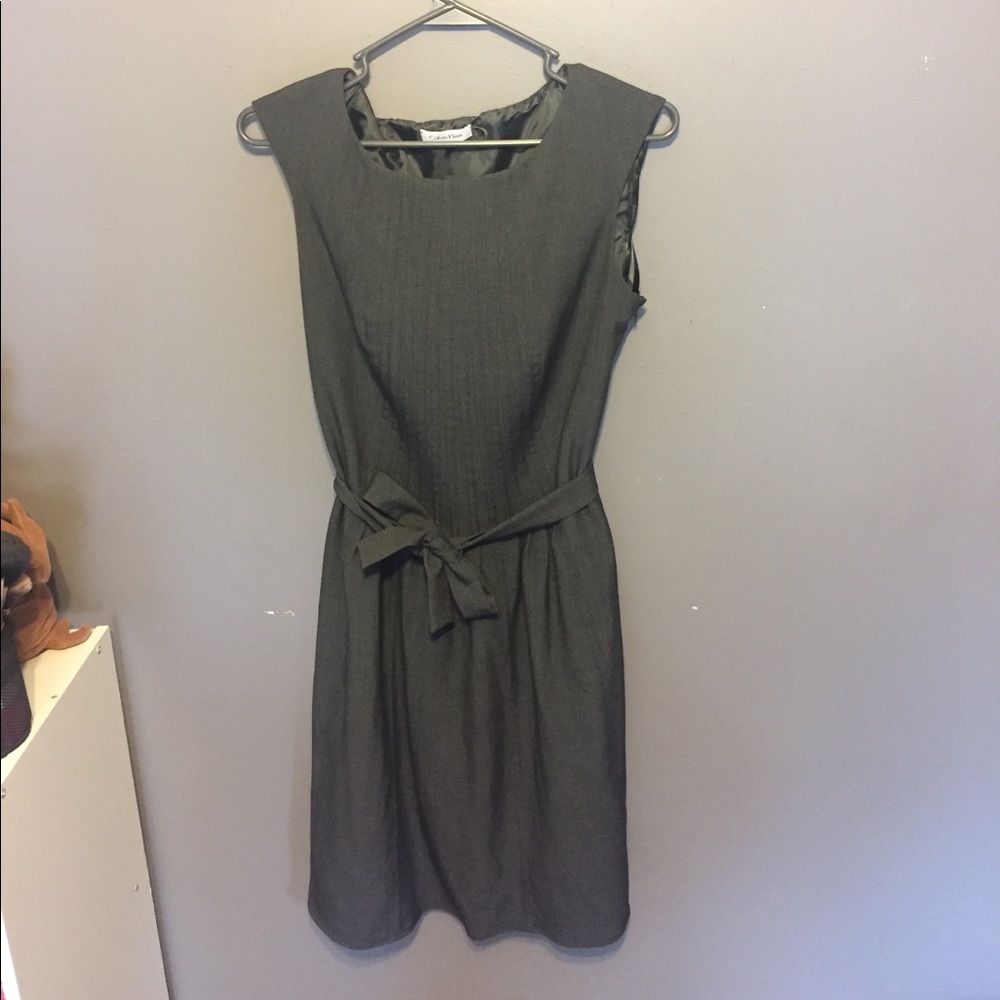 Dark Grey pleated Calvin Klein dress. Size 6