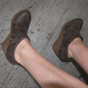 Dr. Scholls True comfort booties! size 9.5