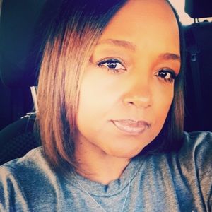 Meet your Posher, Edwina