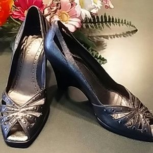 Franco Sarto Gunmetal Leather Wedge Heels size 6.5