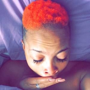 Meet your Posher, Nikkia