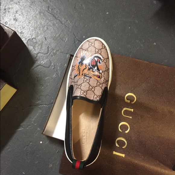 Meet your Posher, Travis - Picture 1 of 1