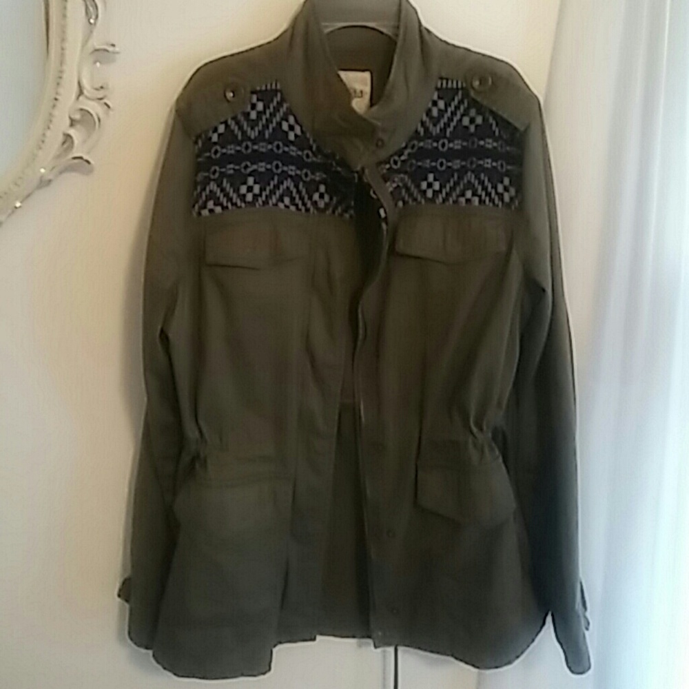 Detailed Military Inspired Fall Jacket