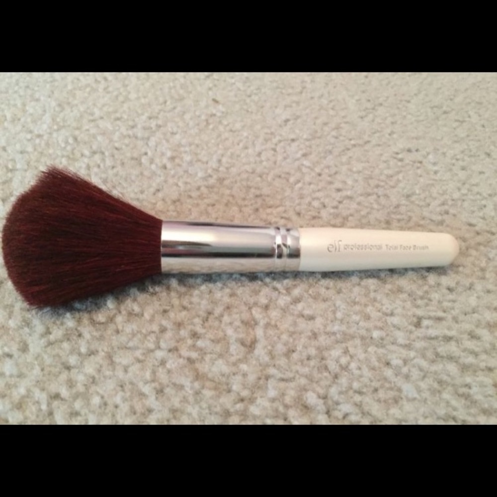 Elf Total Face Professional Brush