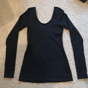 Lululemon scoop neck Long Sleeve size 4