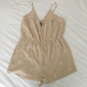 Flower romper NEVER WORN!