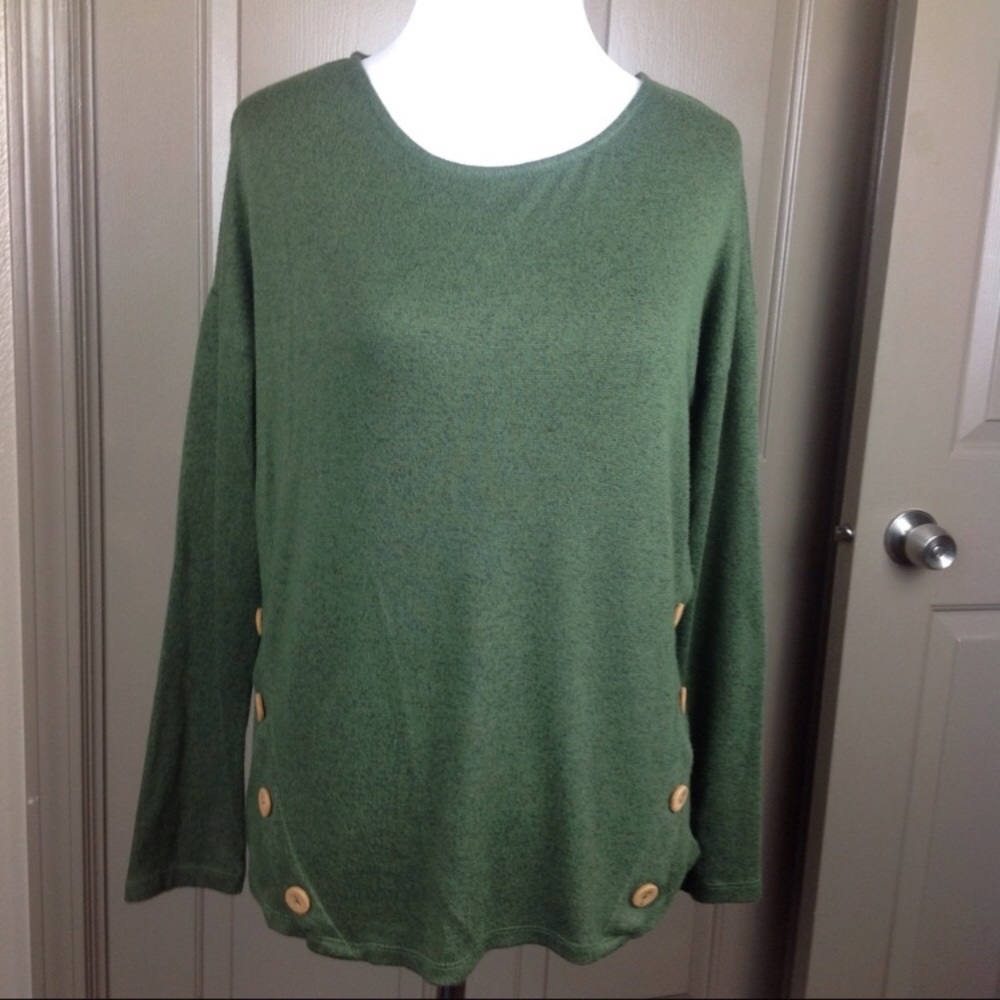 Mine olive green top